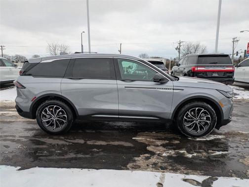 2025 Lincoln Nautilus Premiere