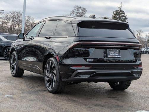 2025 Lincoln Nautilus Reserve