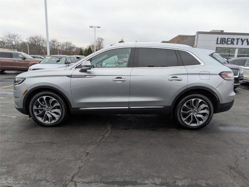 2023 Lincoln Nautilus Reserve