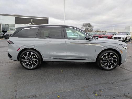 2026 Lincoln Nautilus Black Label