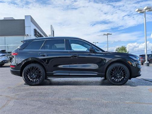 Infinite Black Metallic 2022 Lincoln Corsair Reserve