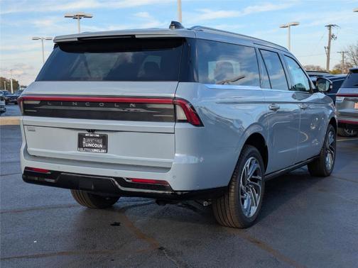 2025 Lincoln Navigator L Reserve