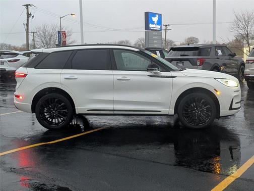 2026 Lincoln Corsair Reserve