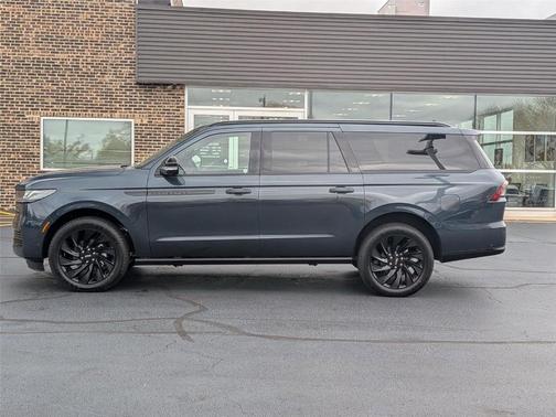 2025 Lincoln Navigator L Reserve