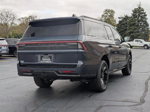 2025 Lincoln Navigator L Reserve