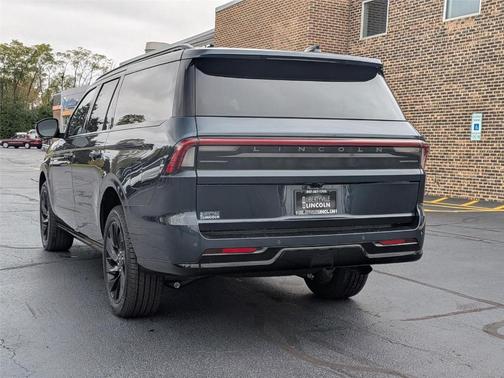 2025 Lincoln Navigator L Reserve