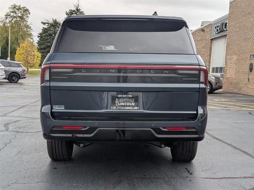 2025 Lincoln Navigator L Reserve