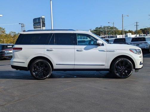 2024 Lincoln Navigator Reserve