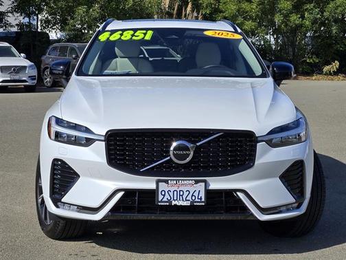 2025 Volvo XC60 Core