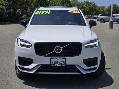 2022 Volvo XC90 Recharge Plug-In Hybrid R-Design