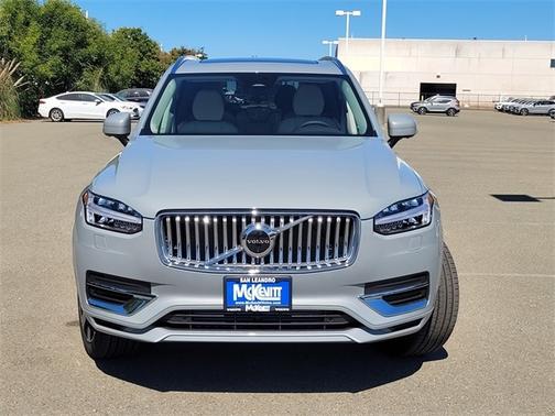 2025 Volvo XC90 Plug-In Hybrid Plus