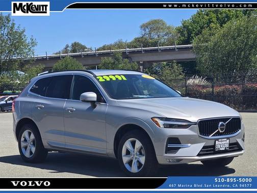 2022 Volvo XC60 Momentum