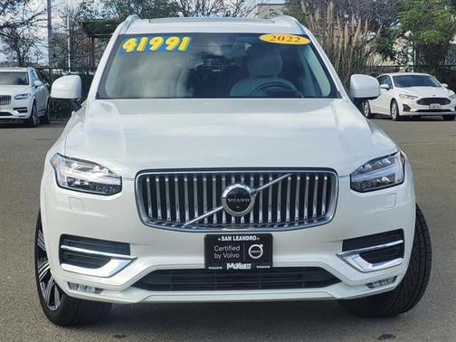 2022 Volvo XC90 T6 Inscription 6-Passenger