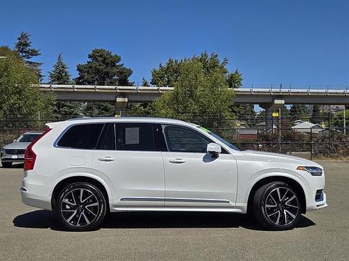 2025 Volvo XC90 Plus