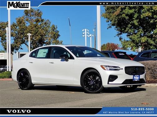 2024 Volvo S60 Plus Black Edition