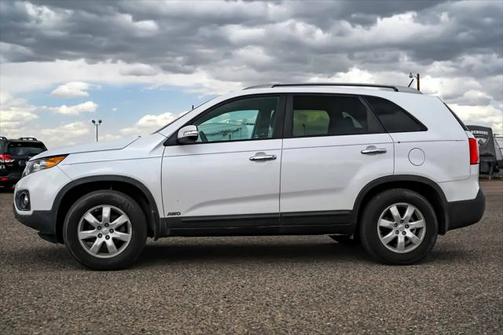 2011 Kia Sorento LX