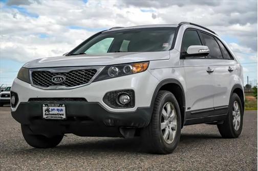 2011 Kia Sorento LX