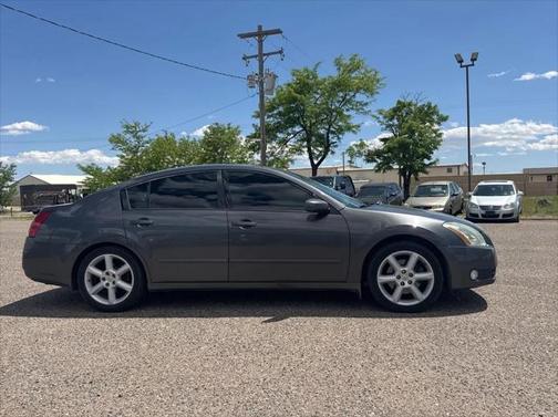 2004 Nissan Maxima SE