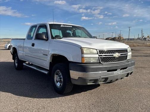 2005 Chevrolet Silverado 2500 LS H/D Extended Cab