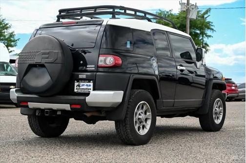 2013 Toyota FJ Cruiser Base