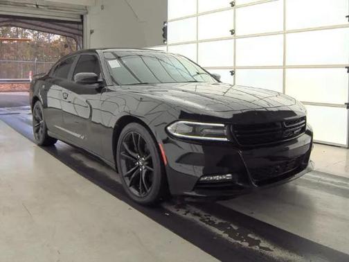 2017 Dodge Charger SXT
