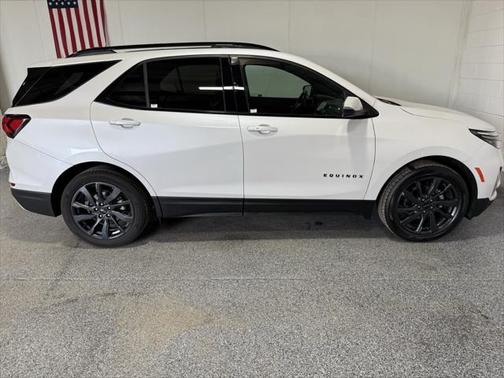 2022 Chevrolet Equinox FWD RS