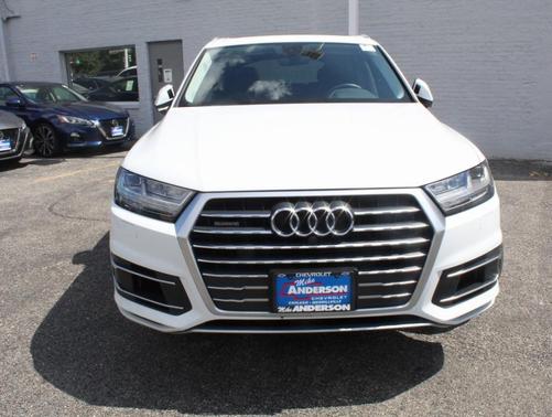 Photo 2 of 36 of 2019 Audi Q7 55 Premium Plus