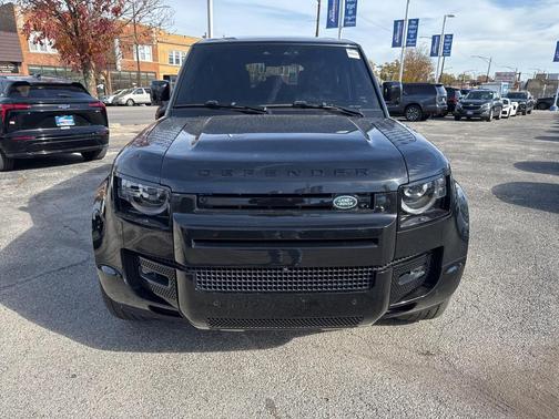 2023 Land Rover Defender 110 V8