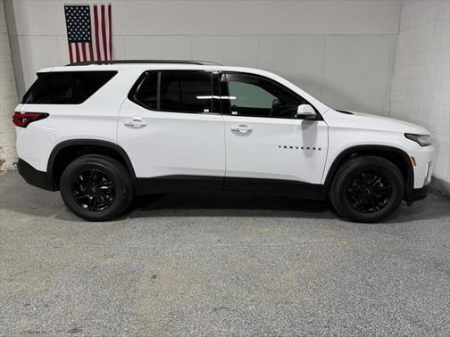 2022 Chevrolet Traverse LT Leather
