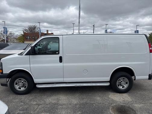 2022 Chevrolet Express 2500 RWD 2500 Regular Wheelbase WT