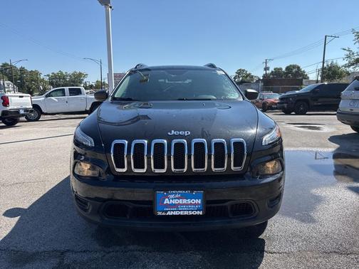 2016 Jeep Cherokee Sport