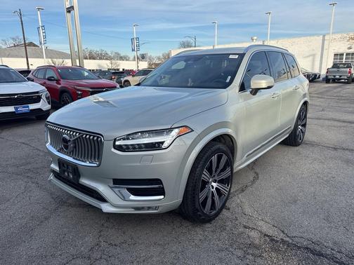 2021 Volvo XC90 T6 Inscription
