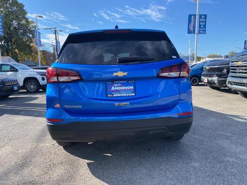 2024 Chevrolet Equinox LS