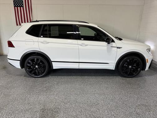2020 Volkswagen Tiguan 2.0T SE R-Line Black
