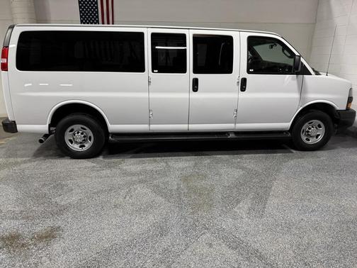 2022 Chevrolet Express 3500 RWD 3500 Extended Wheelbase LS