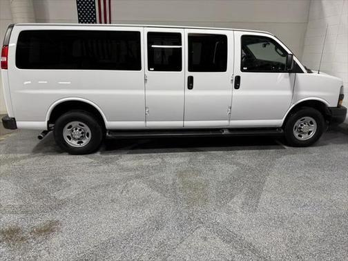 2022 Chevrolet Express 3500 RWD 3500 Extended Wheelbase LS