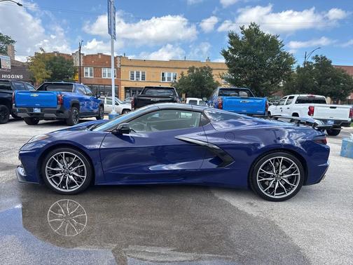 2025 Chevrolet Corvette Stingray w/2LT