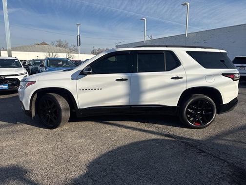 2021 Chevrolet Traverse Premier
