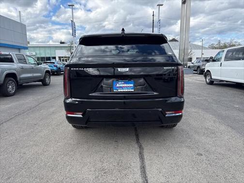 2025 Cadillac Escalade Sport