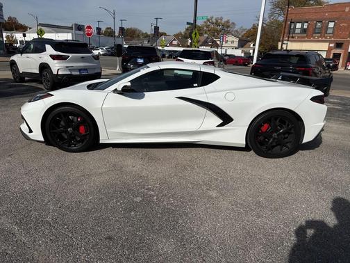 2022 Chevrolet Corvette Stingray w/1LT
