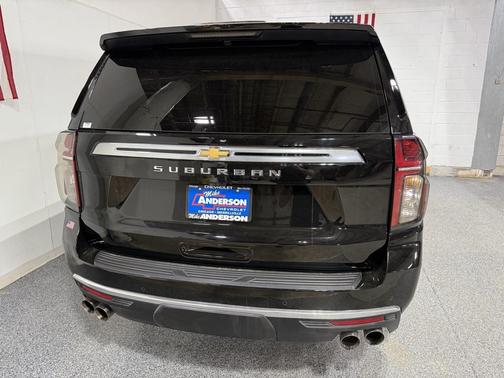 2023 Chevrolet Suburban 4WD High Country