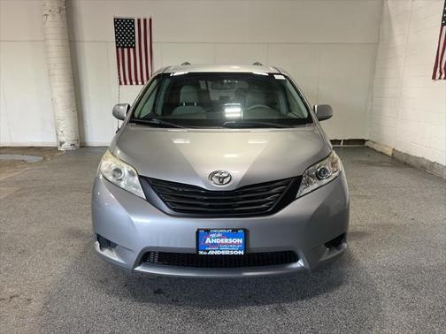 2012 Toyota Sienna LE