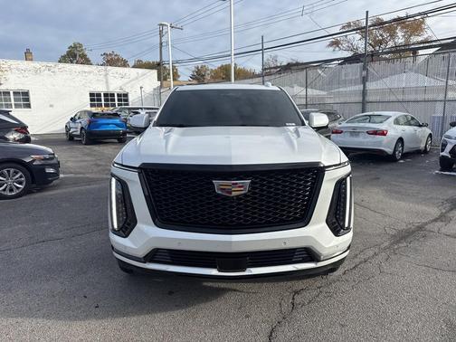 2025 Cadillac Escalade Sport Platinum