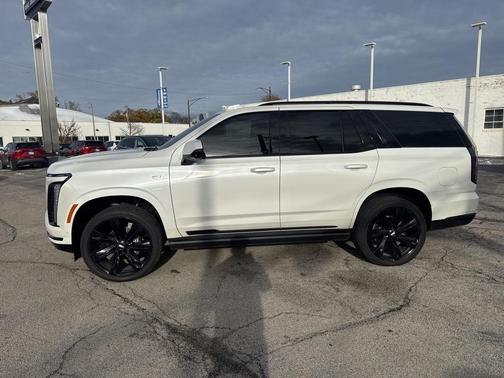 2025 Cadillac Escalade Sport Platinum