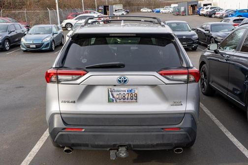 2020 Toyota RAV4 Hybrid XLE