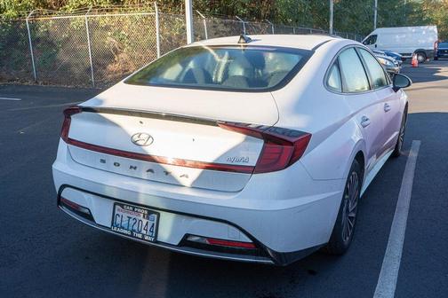 2020 Hyundai SONATA Hybrid SE