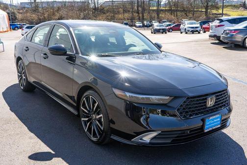 Crystal Black Pearl 2026 Honda Accord Hybrid Touring