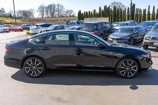 Crystal Black Pearl 2026 Honda Accord Hybrid Touring