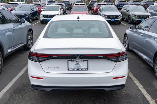 2025 Honda Accord Sport SE 1.5T