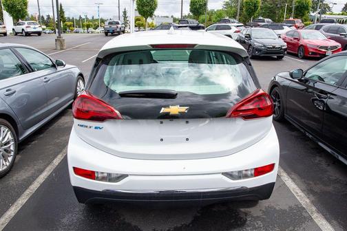 Summit White 2019 Chevrolet Bolt EV LT